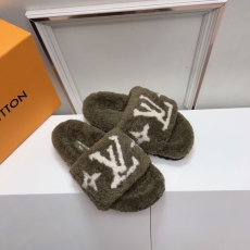 Louis Vuitton Slippers